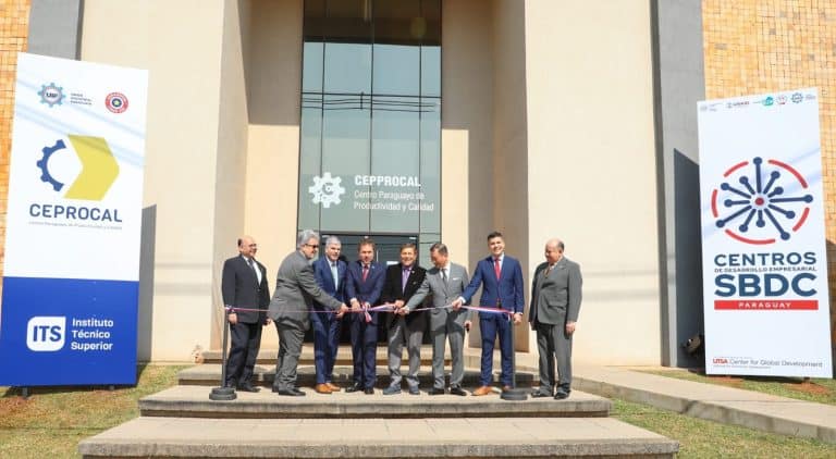 Se inaugura en CEPROCAL el primer Centro de Desarrollo Empresarial (SBDC) para mipymes