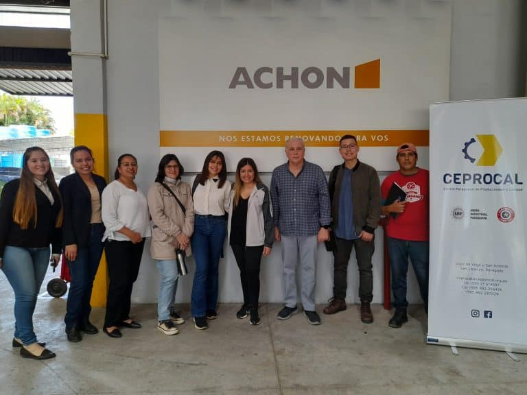 Estudiantes del Instituto Técnico Superior visitan la empresa Achon Industrial S.A.